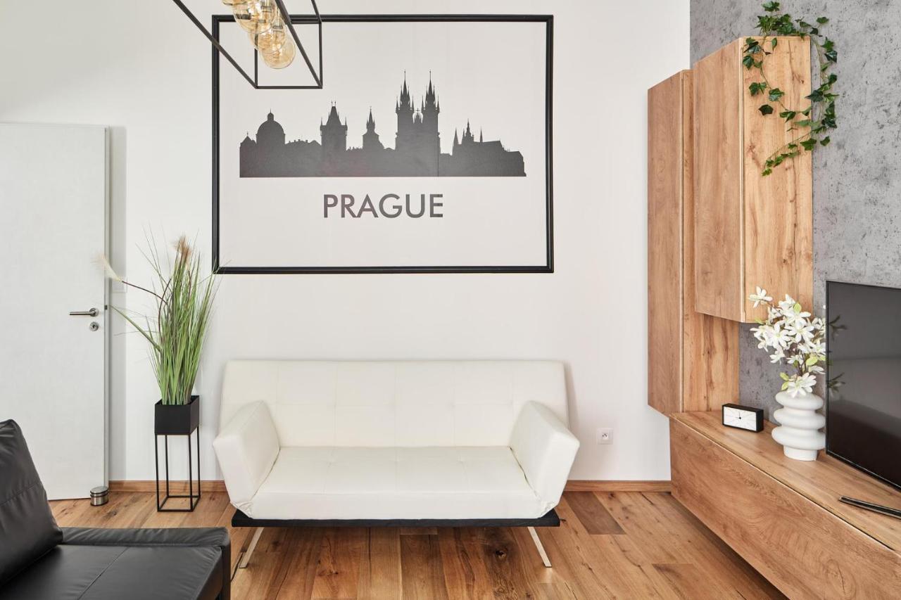 Days - Stylish - Workspace * Praha