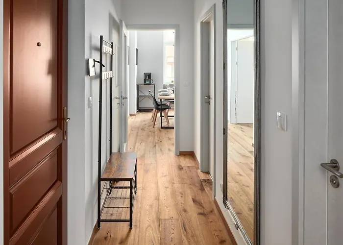 Prague Days - Stylish Apartment - Workspace