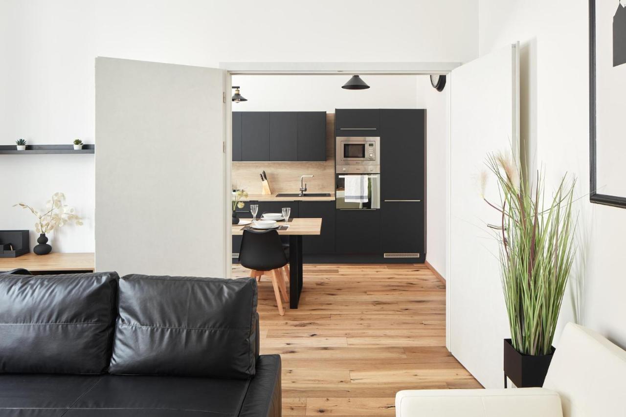 Apartment Days - Stylish - Workspace Prague